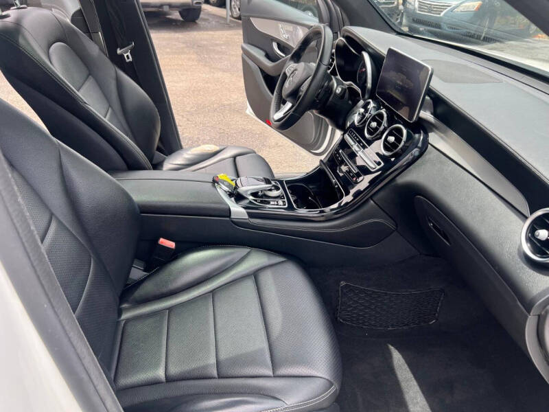 2017 Mercedes-Benz GLC GLC 300