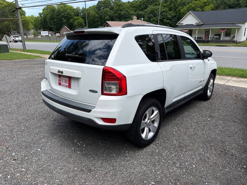 2011 Jeep Compass Sport