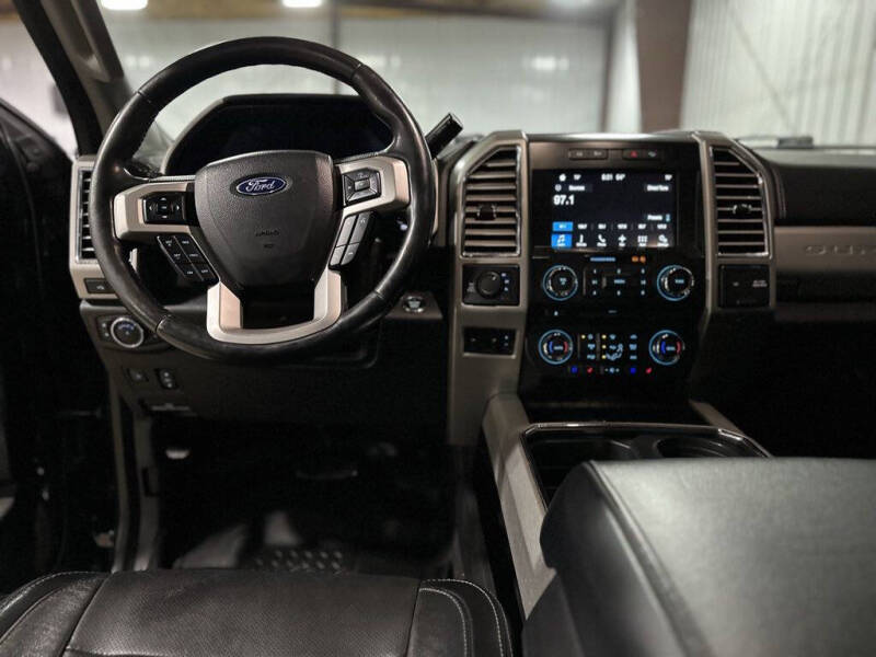 2017 Ford F-250 Super Duty Lariat