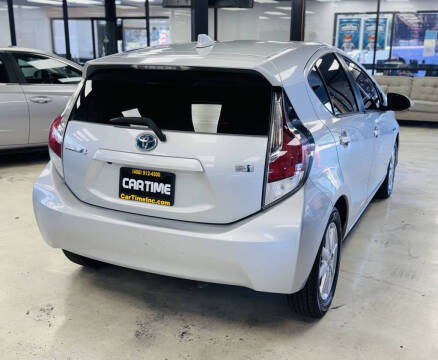 2016 Toyota Prius c Three