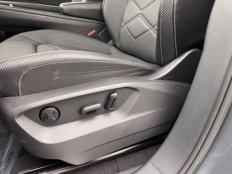 2024 Volkswagen Atlas Cross Sport SE 4Motion