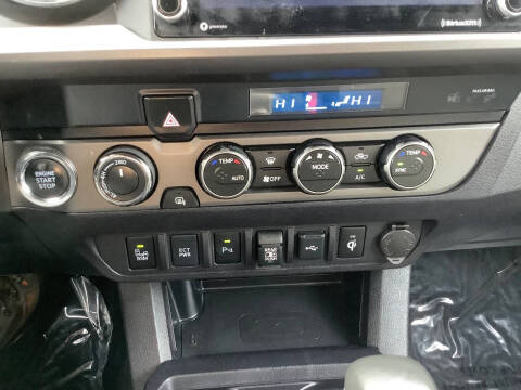 2022 Toyota Tacoma TRD Off-Road