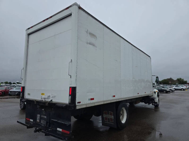 2005 International DuraStar 4300