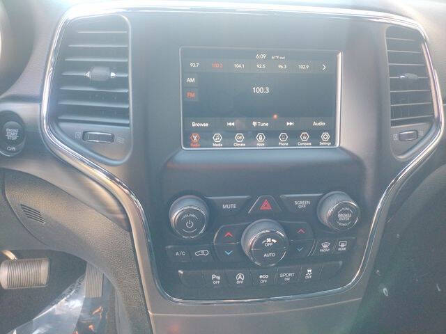 2020 Jeep Grand Cherokee Laredo