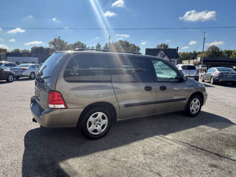 2005 Ford Freestar SE