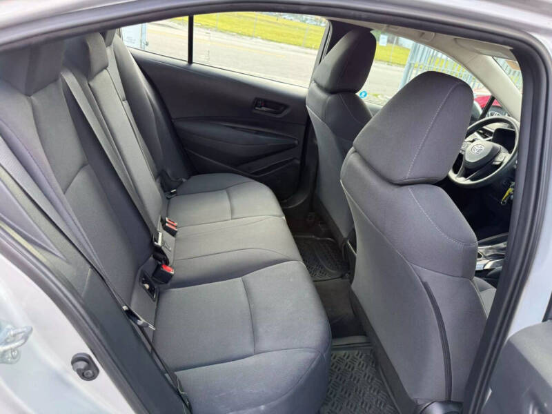 2022 Toyota Corolla LE