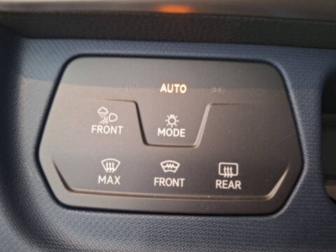 2025 Volkswagen ID. Buzz Pro S Plus 4Motion