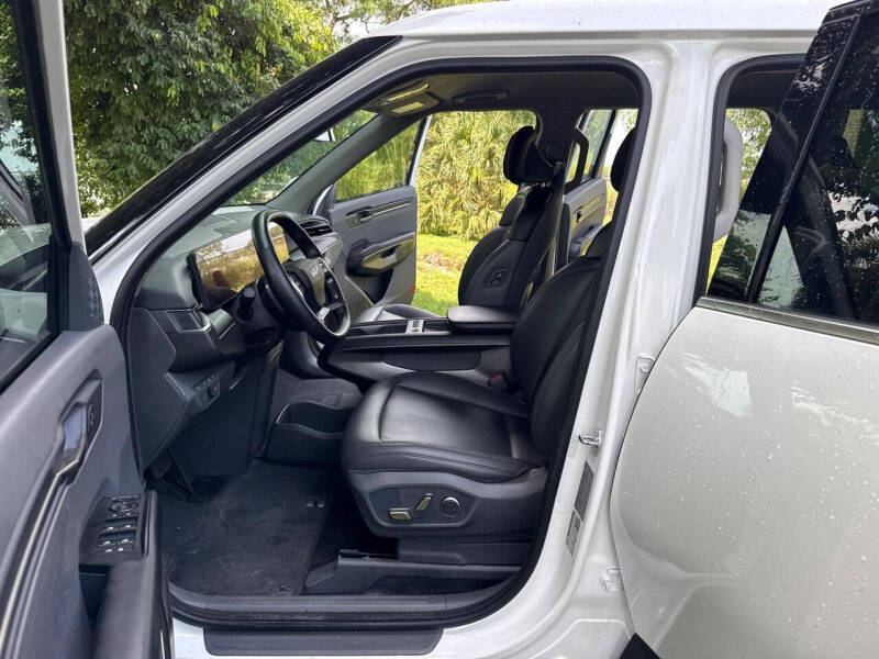 2024 Kia EV9 Light Long Range