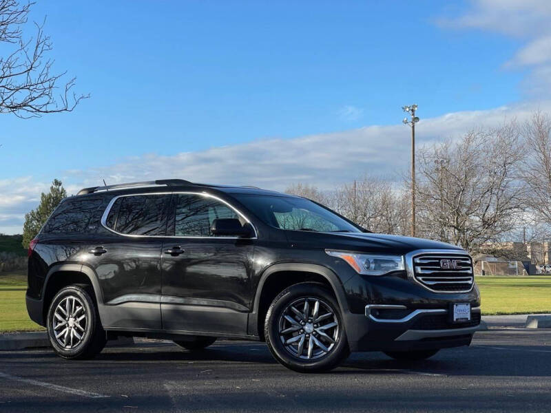 2017 GMC Acadia SLT-1