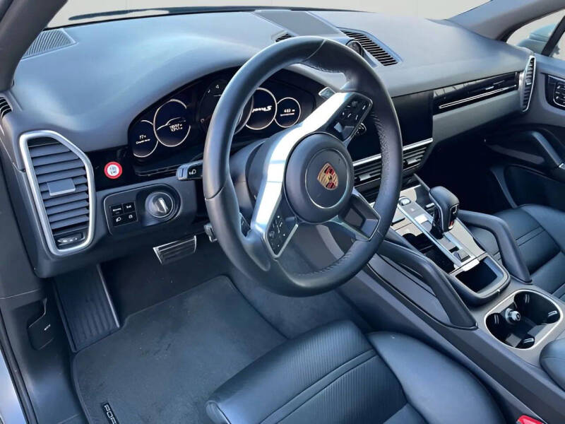 2019 Porsche Cayenne S