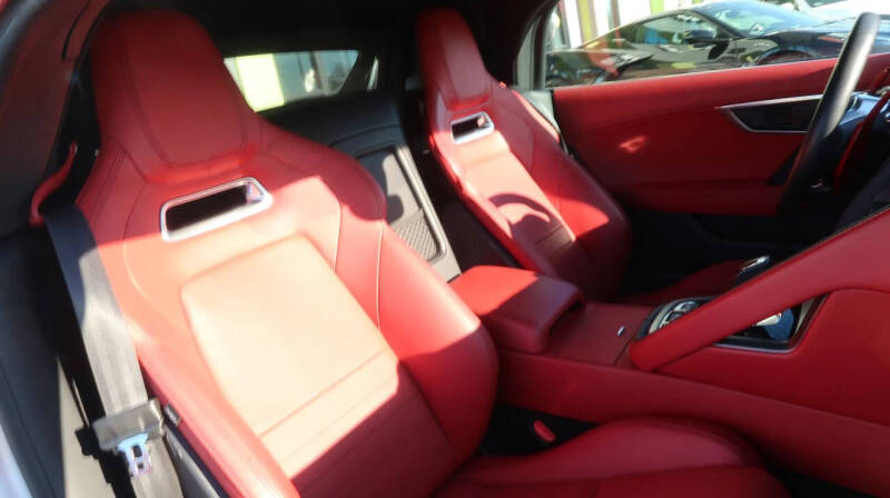 2020 Jaguar F-TYPE R