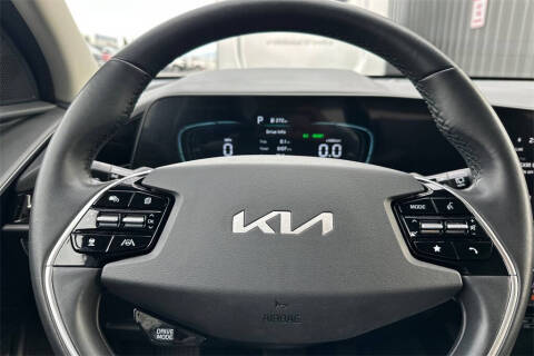 2023 Kia Niro EX