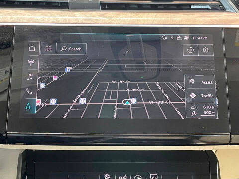 2019 Audi e-tron quattro Premium Plus