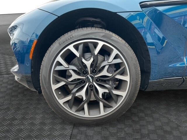 2021 Aston Martin DBX