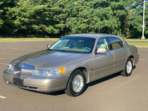 2002 Lincoln Town Car for sale at HATBORO MOTORS in Hatboro PA