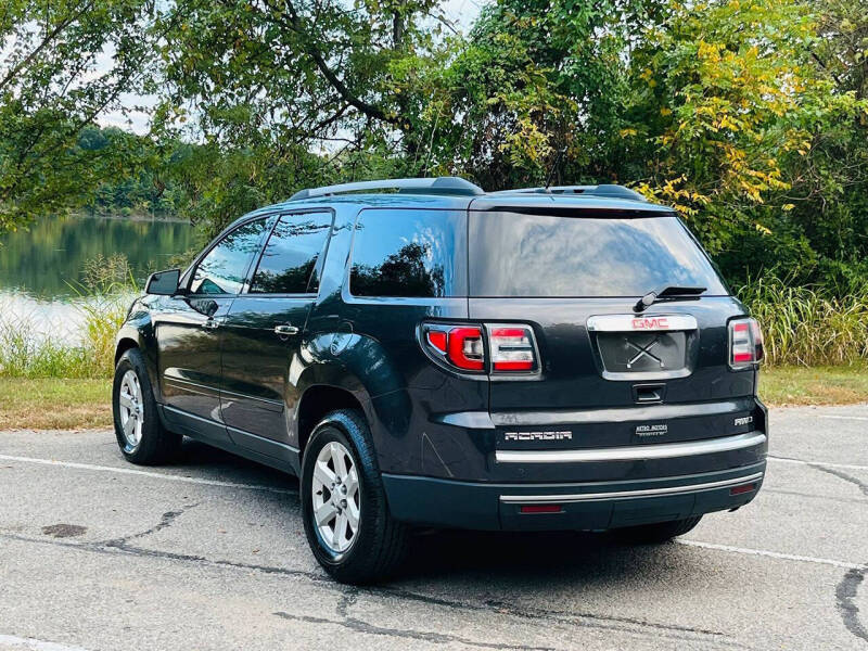 2015 GMC Acadia SLE-2