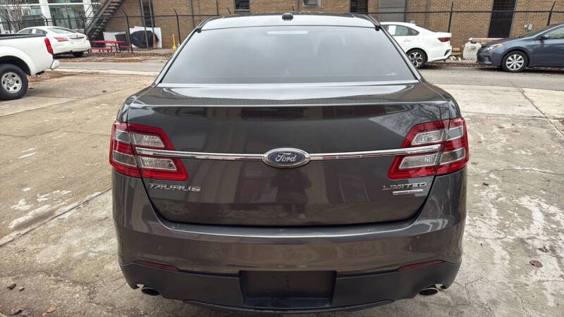 2016 Ford Taurus Limited