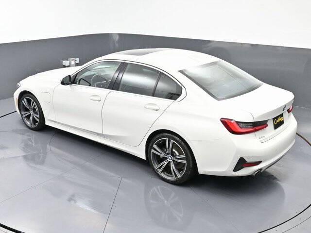 2021 BMW 3 Series 330e