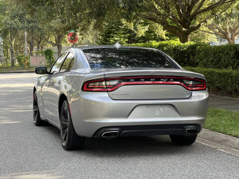 2016 Dodge Charger SXT