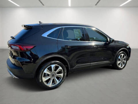 2025 Ford Escape Platinum