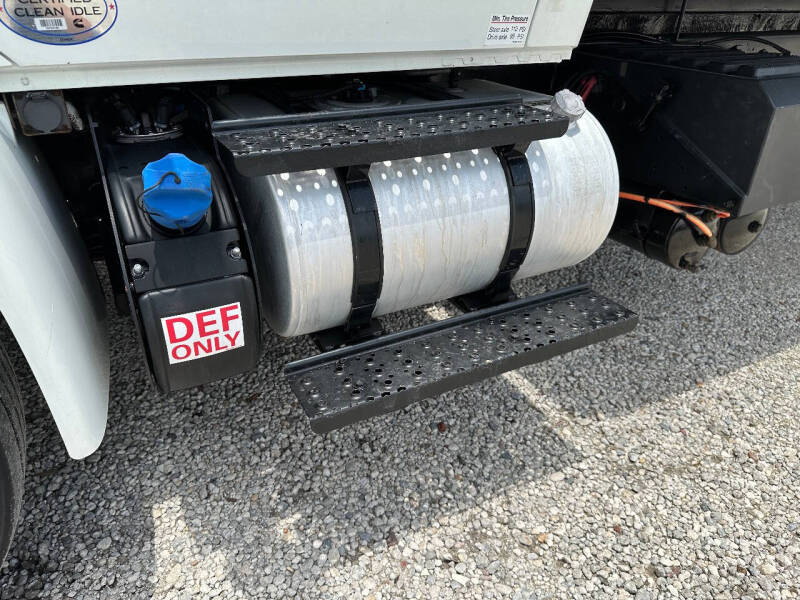 2018 International DuraStar 4300