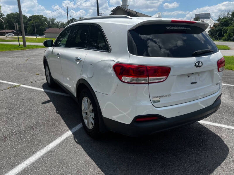 2016 Kia Sorento L