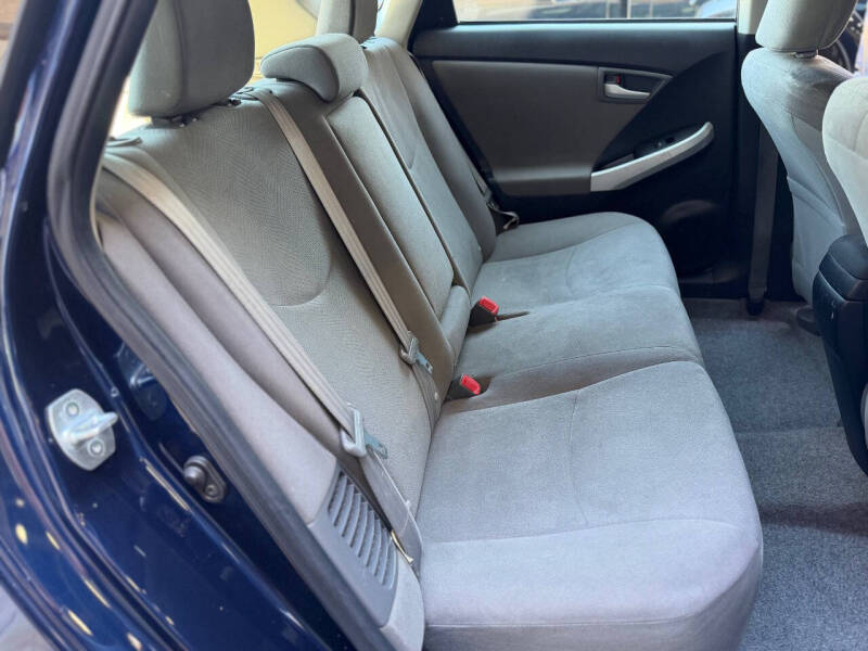 2013 Toyota Prius One - Photo 14
