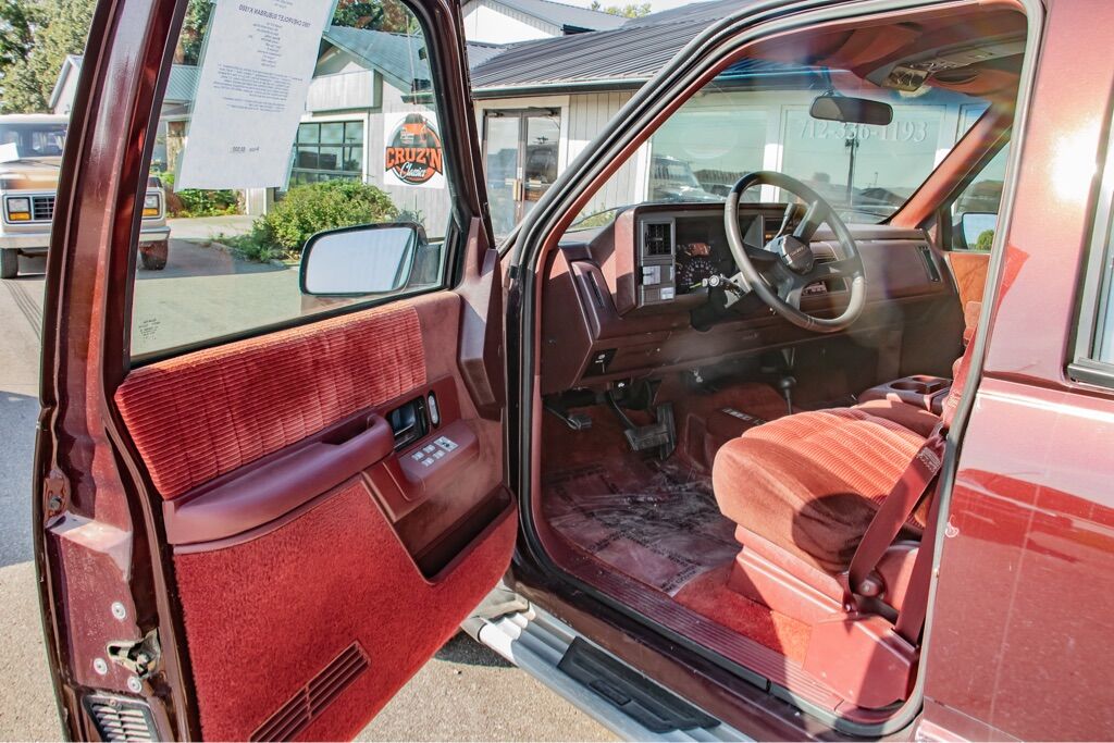 1993 Chevrolet Suburban 106