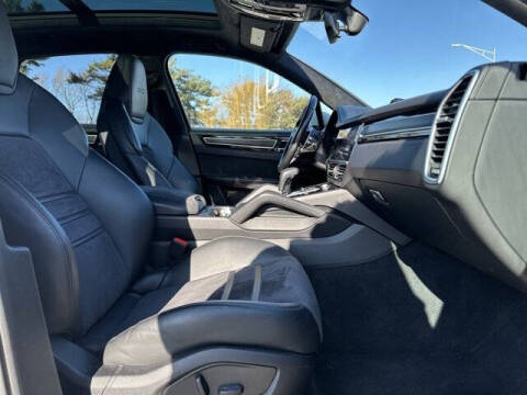 2022 Porsche Cayenne GTS