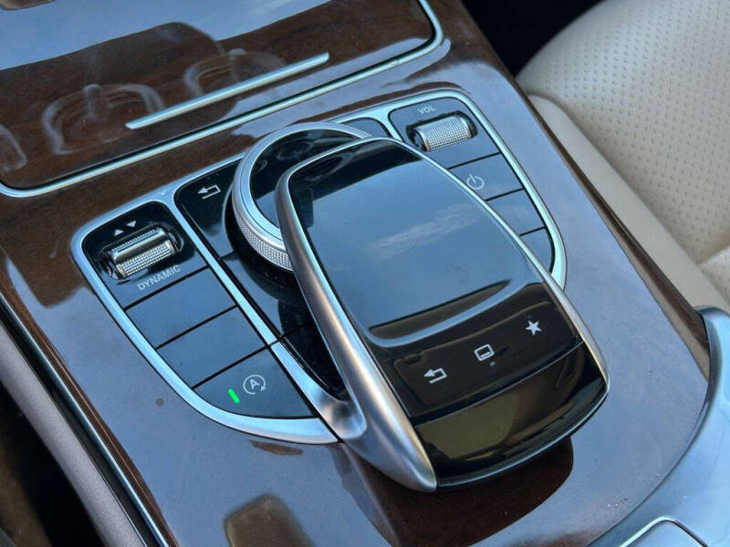 2016 Mercedes-Benz C-Class