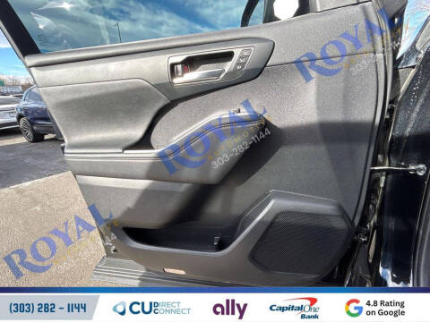 2023 Toyota Highlander Hybrid Bronze Edition