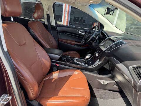2017 Ford Edge Titanium