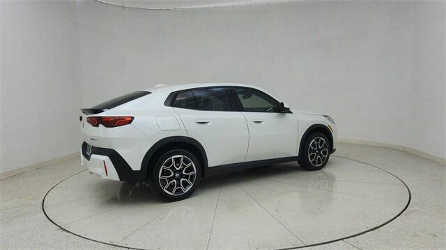 2025 BMW X2 xDrive28i