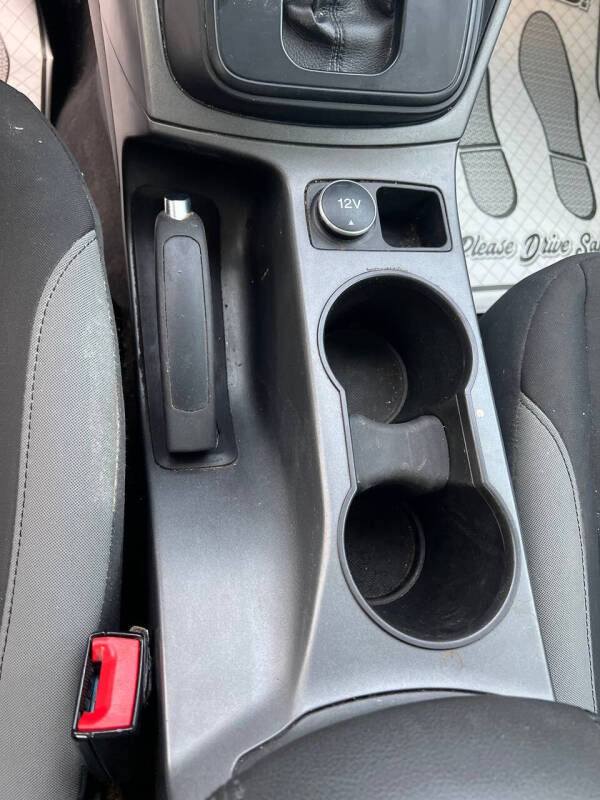 2014 Ford Escape S
