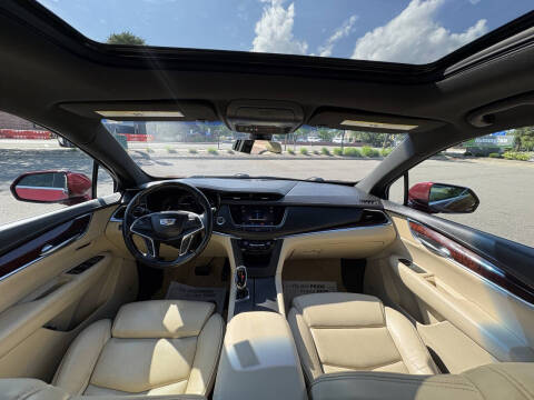2017 Cadillac XT5 Luxury