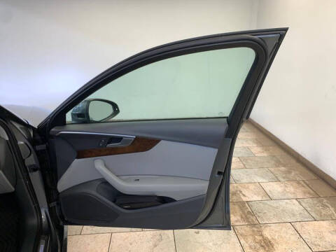 2019 Audi A4 quattro Premium 45 TFSI