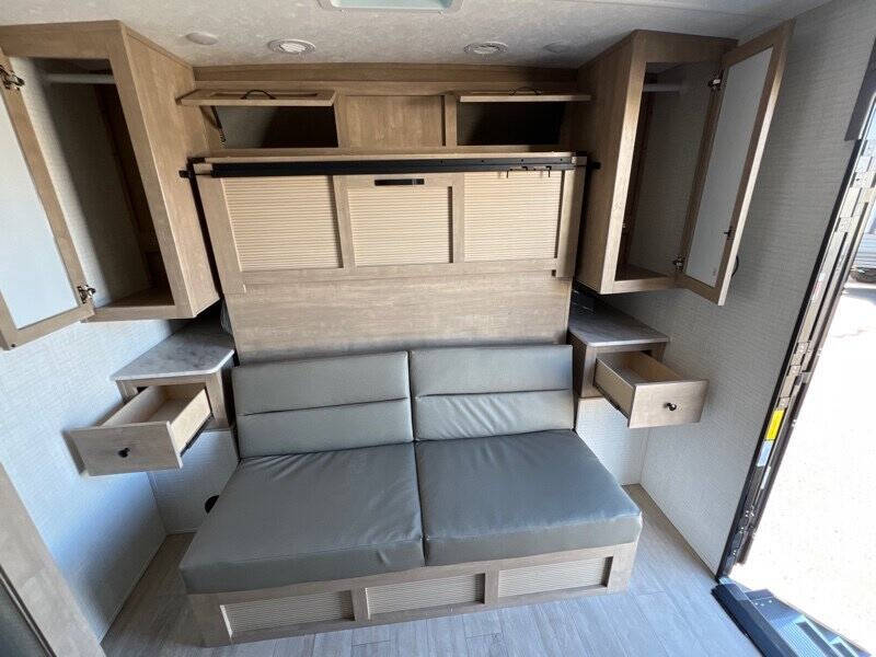 2025 Palomino Solaire