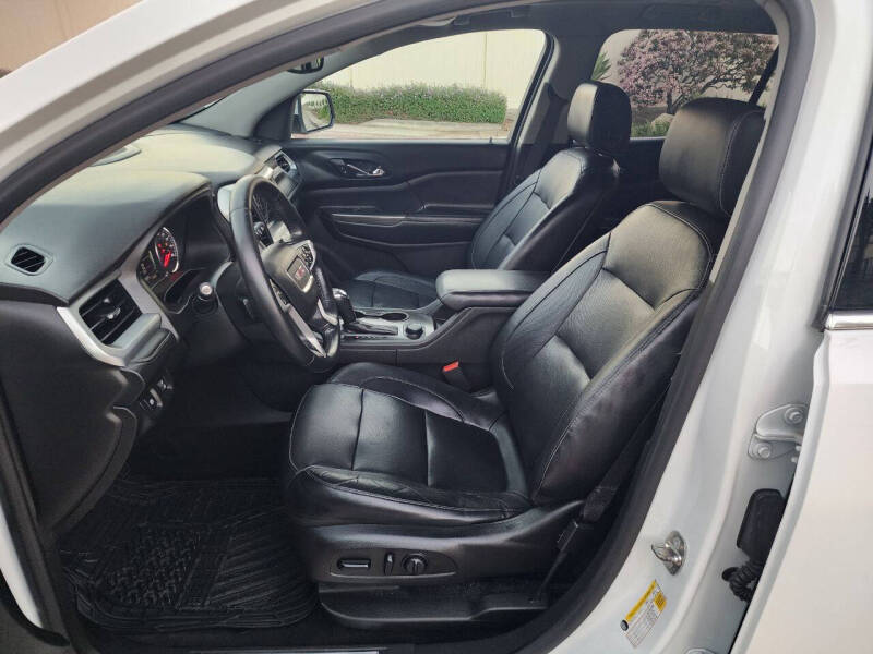 2017 GMC Acadia SLT-1