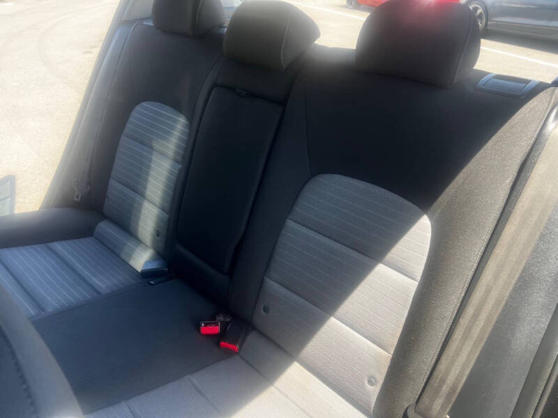 2016 Kia Forte5 LX