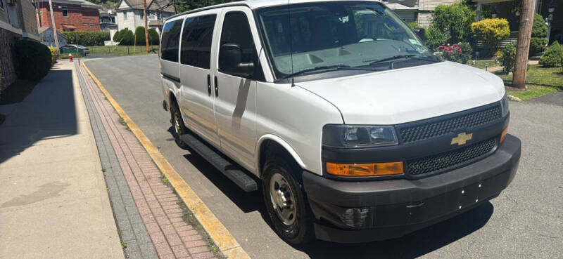 2022 Chevrolet Express LS 3500
