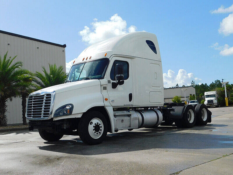 2015 Freightliner Cascadia for sale in Gulfport, MS