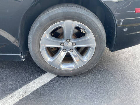 2013 Dodge Charger SE