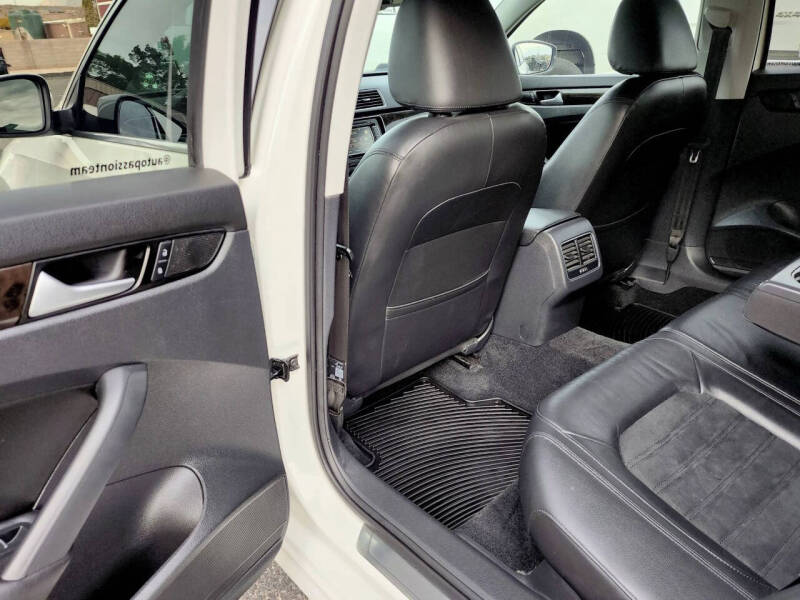 2015 Volkswagen Passat 2.0L TDI SEL Premium