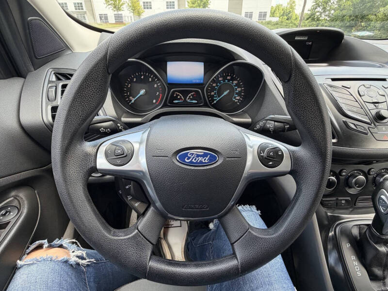 2016 Ford Escape SE