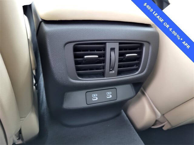 2025 Acura TLX w/Tech