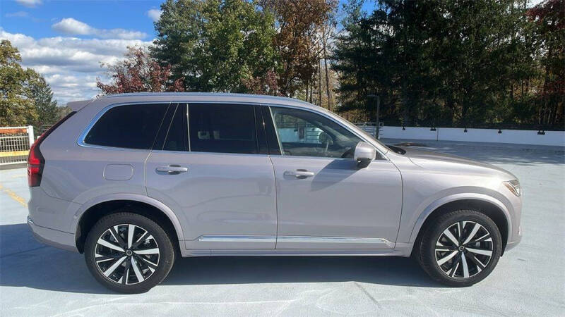 2026 Volvo XC90 B5 Core