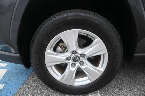 2020 Toyota RAV4 Hybrid LE