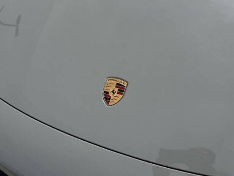 2025 Porsche Taycan 4