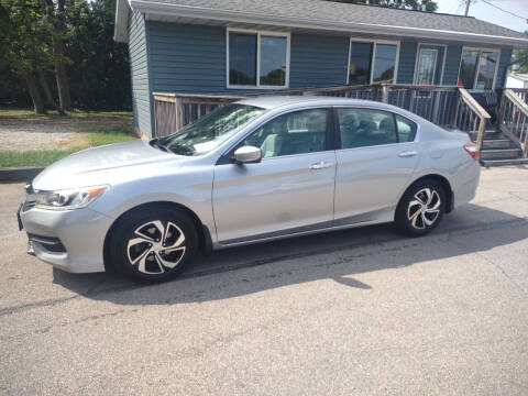 2017 Honda Accord for sale at Dave's Car Corner in Hartford City IN