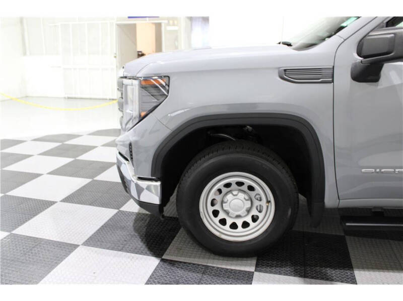 2025 GMC Sierra 1500 Pro